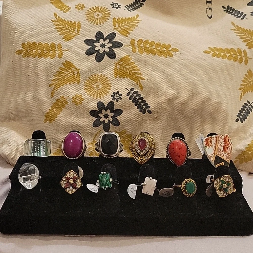 Various RINGS on Sale - Picture 1 of 4